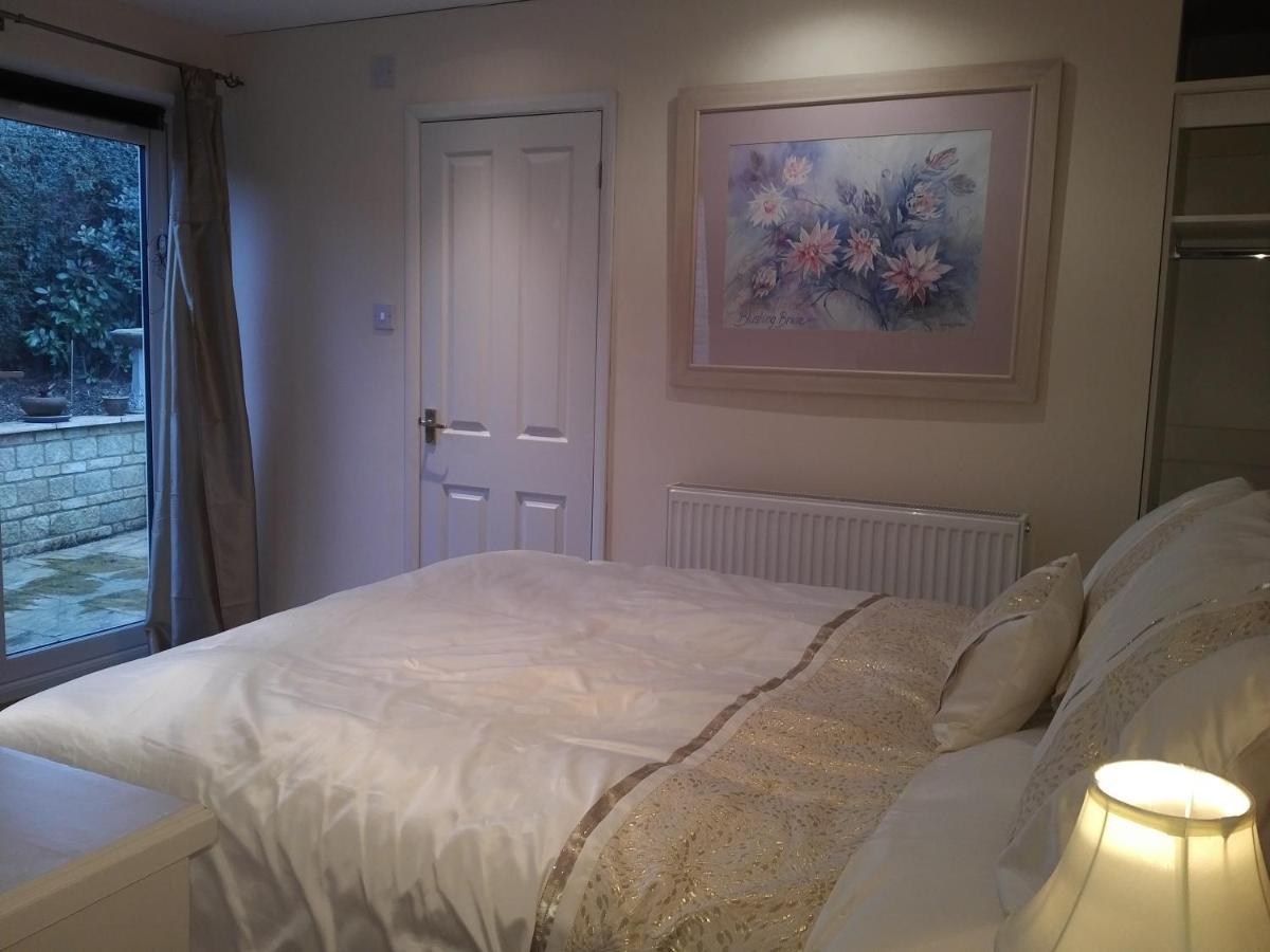 Sunny Patch Bed & Breakfast Stroud  Exterior photo